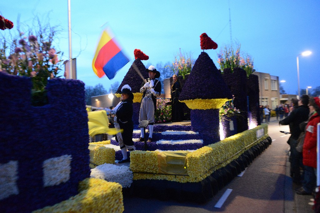 ../Images/Bloemencorso 2015 130.jpg